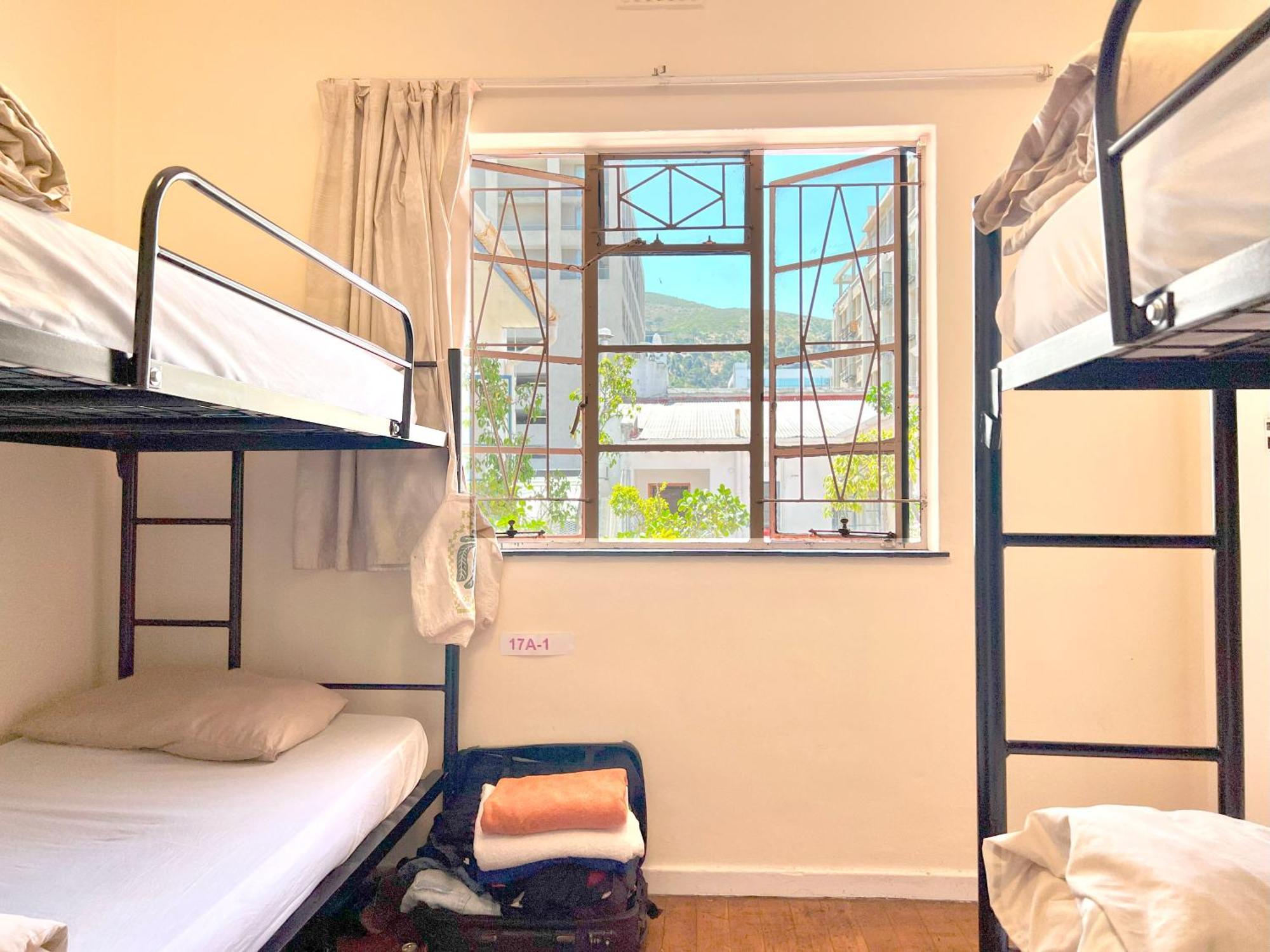 Long Street Backpackers (Adults Only) Hostel Cape Town Ngoại thất bức ảnh